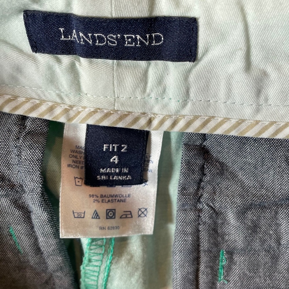 Lands End Womens Green White Honeybee Print Chino Shorts Fit 2 Size 4 Bee Print - Picture 3 of 8